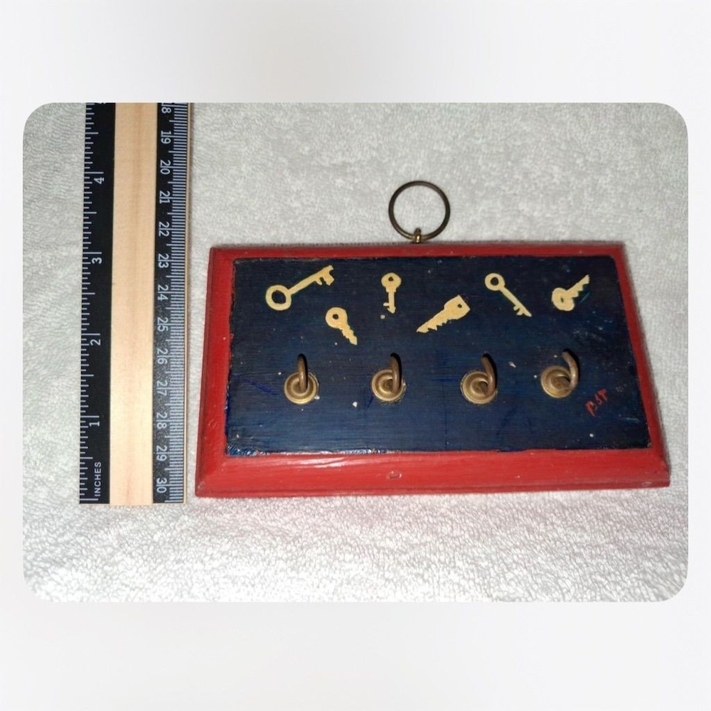 Vintage Skeleton Key Display Board Decor Collectible